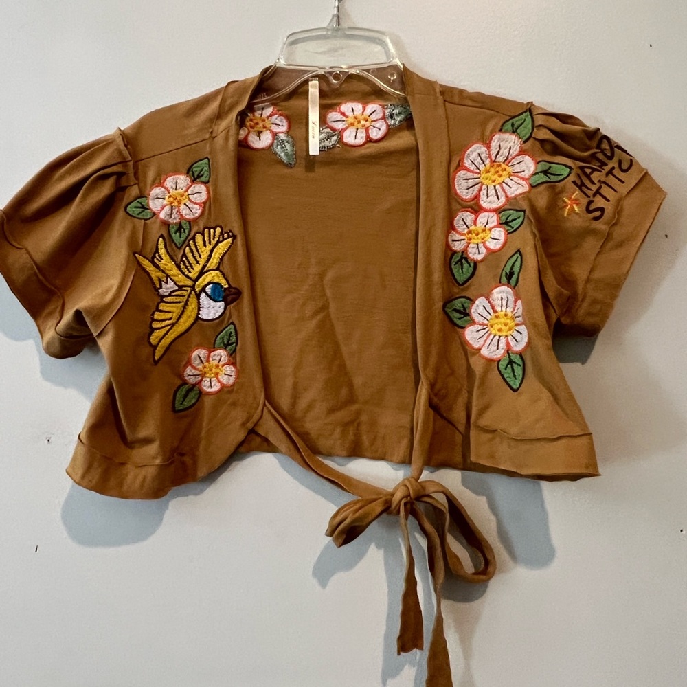 Darling hand stitched Lucca gold/brown shrug. Size Large EUC